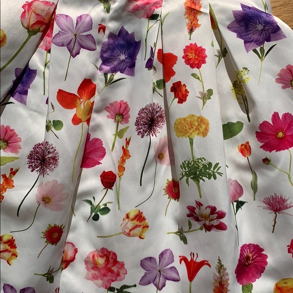 Halabaloo floral dress - Picture 4 of 4